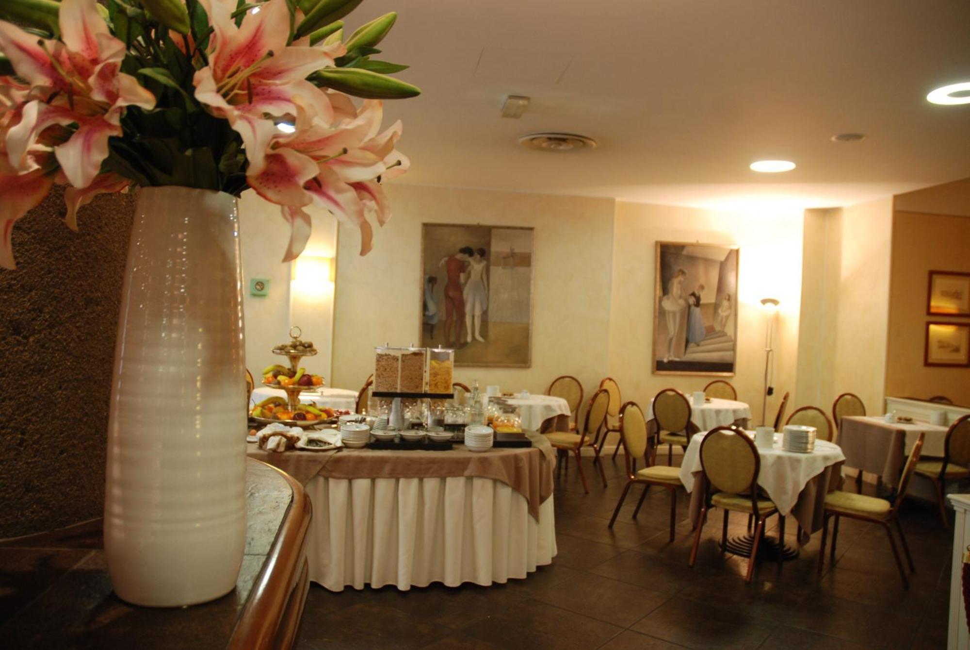 Hotel Continental Brescia Roncadelle Екстериор снимка