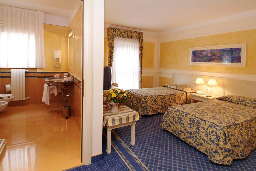 Hotel Continental Brescia Roncadelle Екстериор снимка